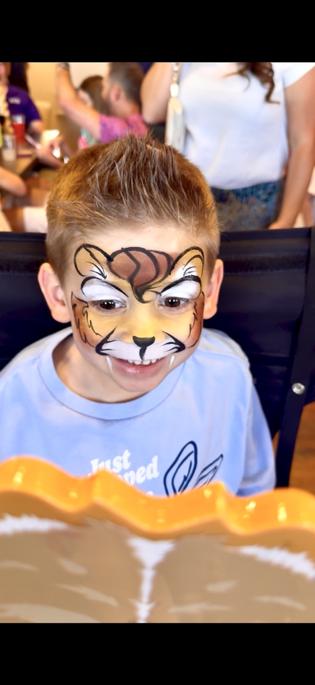 Golden lion face painting